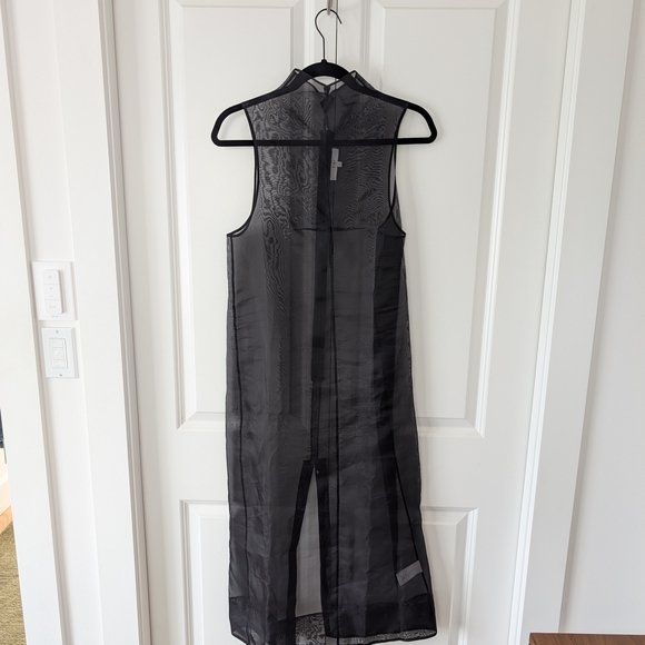 Tibi Black Melee Crepe V-Neck Dress With Organza Lining, 2 - Picture 12 of 14